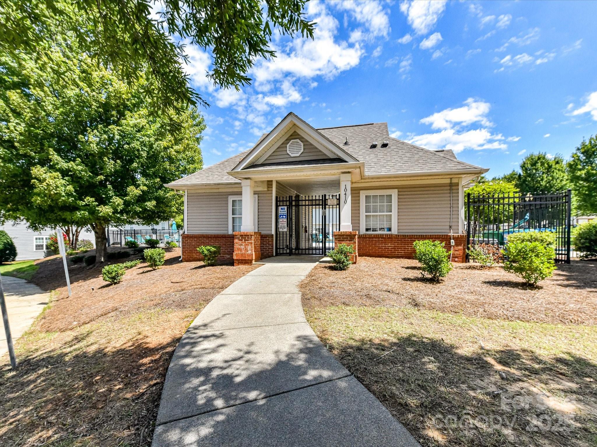 Carolina Crossing - Residential