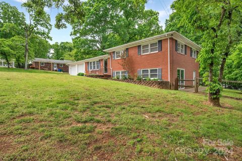 Single Family Residence in Albemarle NC 1907 Hemlock Drive.jpg