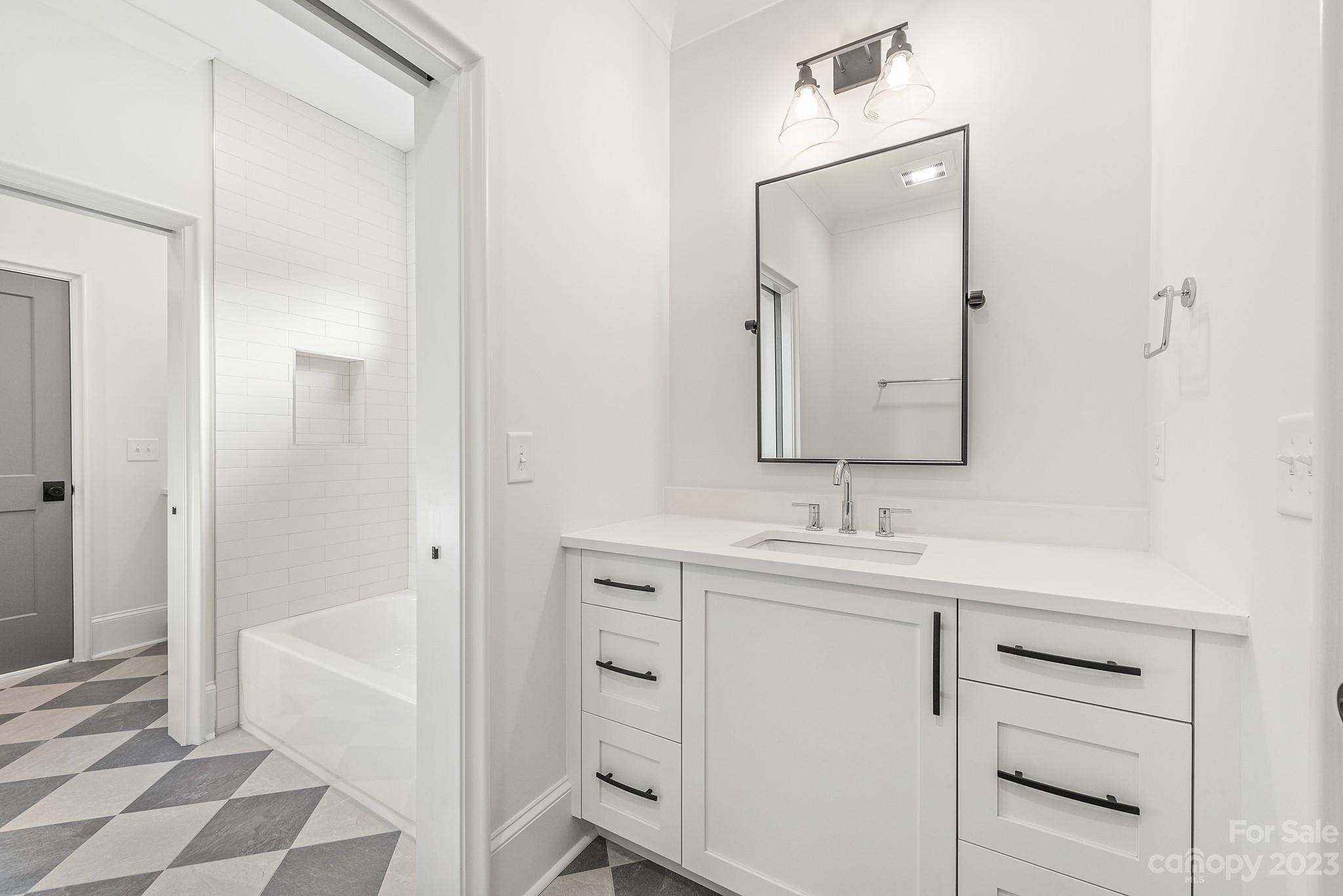 Lansdowne - Residential