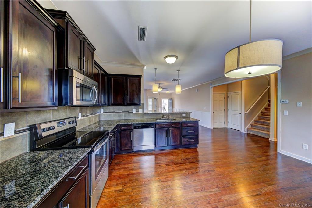 Newport Lakes - Residential