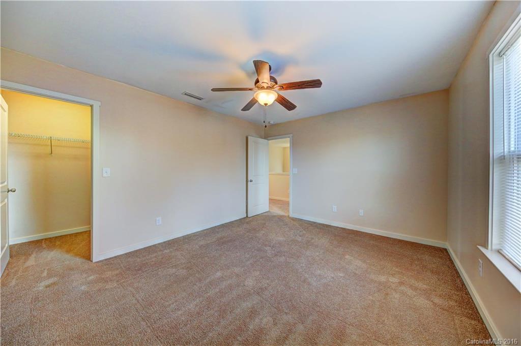 Newport Lakes - Residential