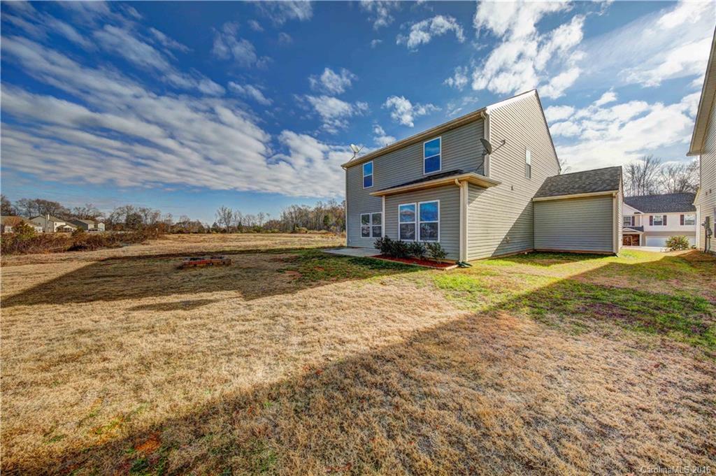 Newport Lakes - Residential