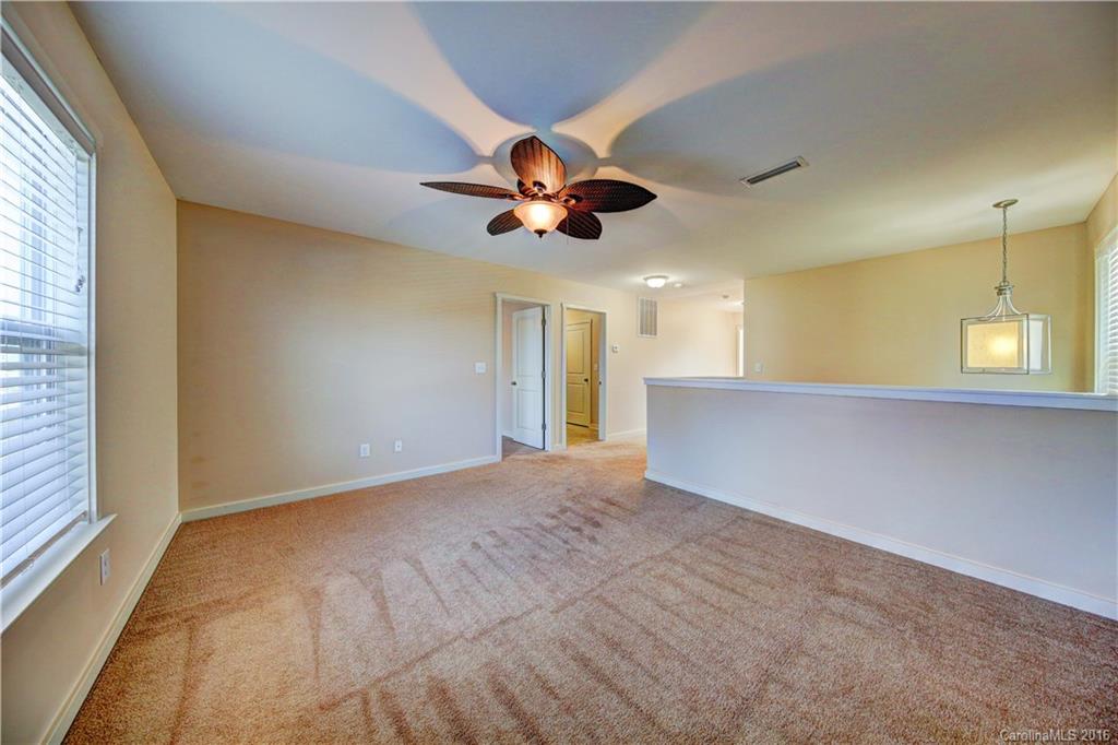 Newport Lakes - Residential