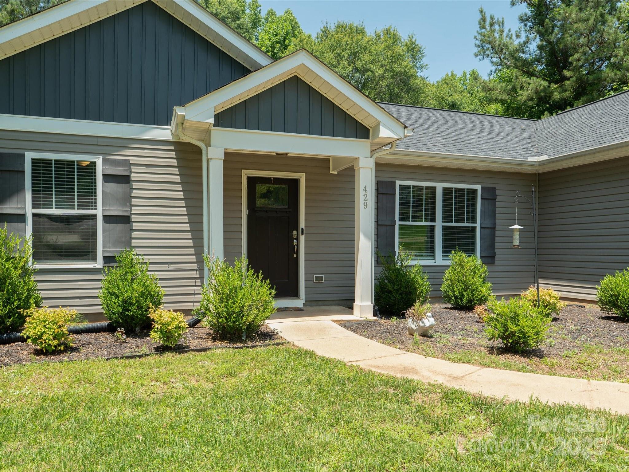 429 Summer Ridge Drive