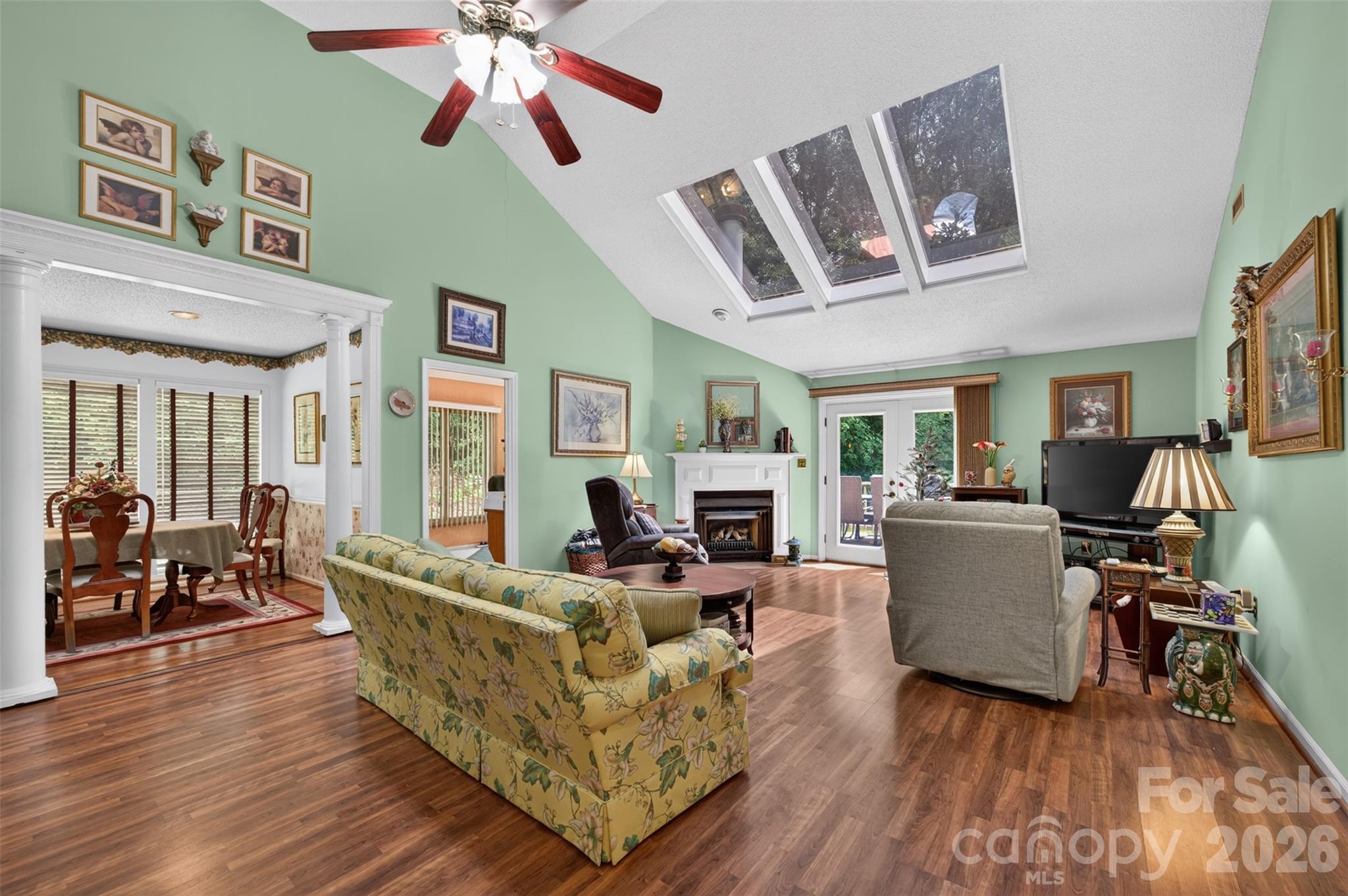 1630 12th Street NE