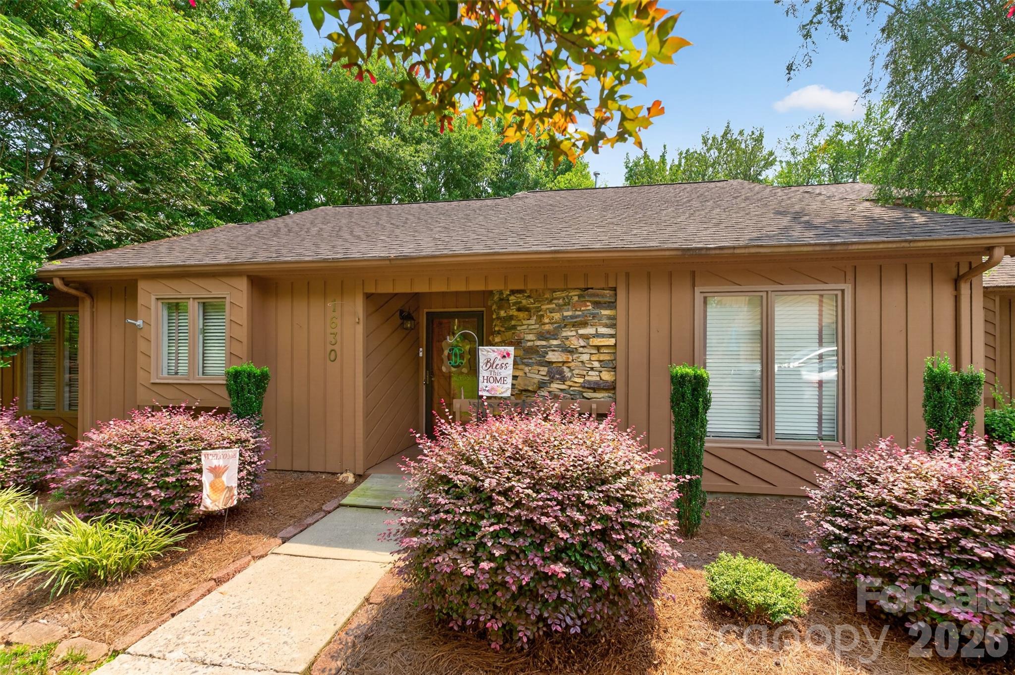 1630 12th Street NE, Hickory, NC, 28601