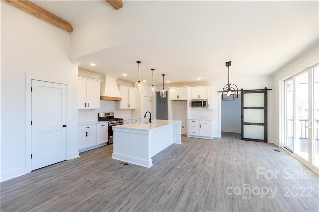 Sanders Landing - Residential