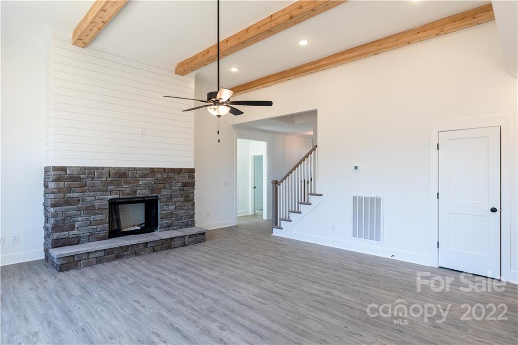 Sanders Landing - Residential