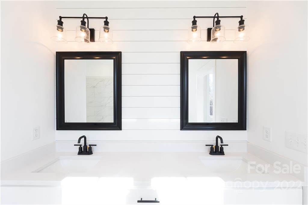 Sanders Landing - Residential