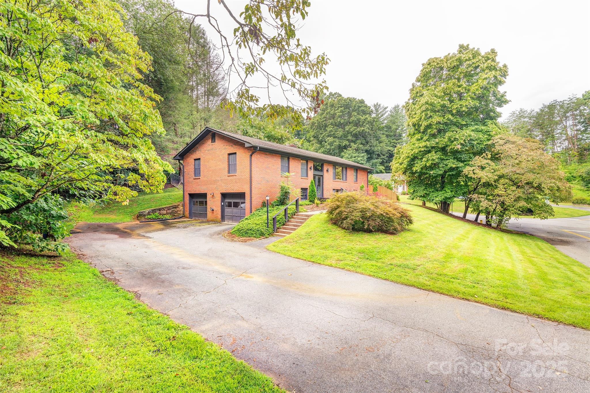 16 Beechwood Road