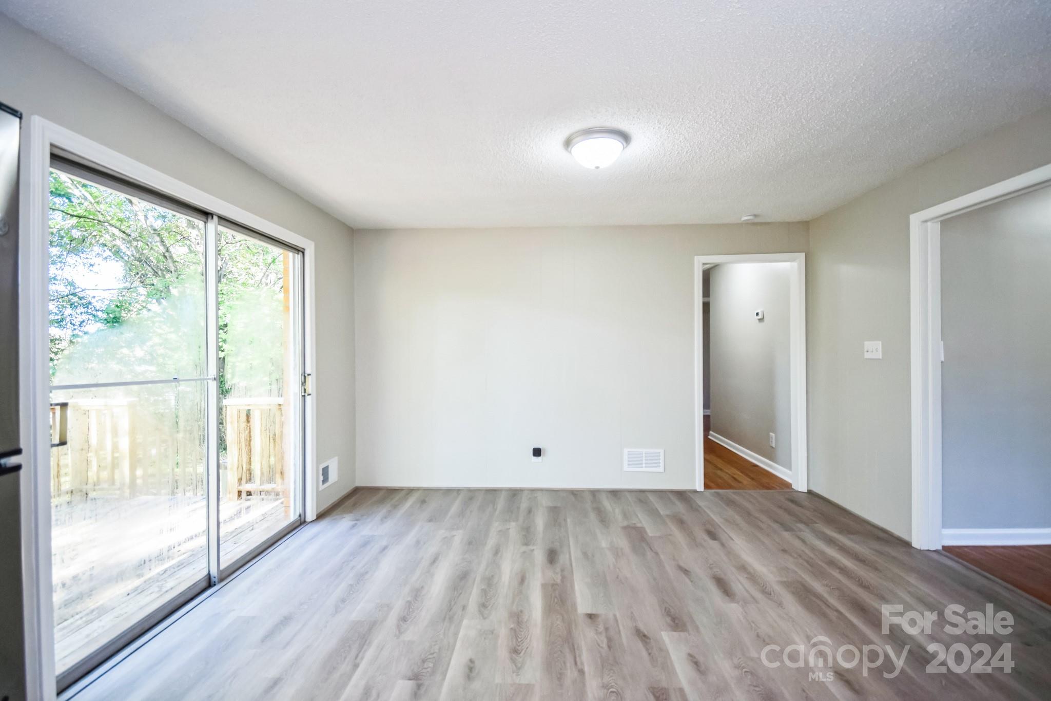 Sandy Ridge Acres - Residential