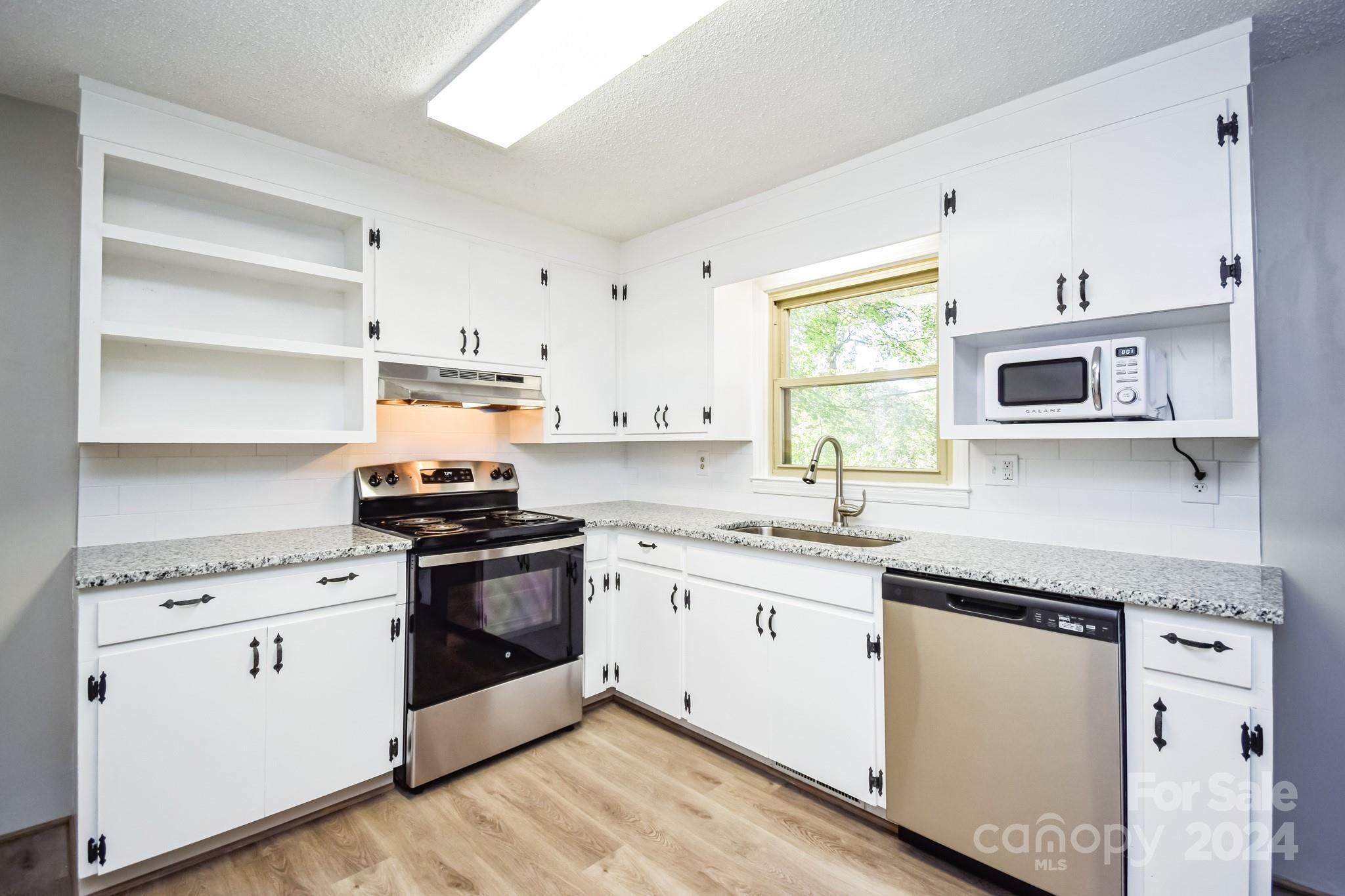 Sandy Ridge Acres - Residential