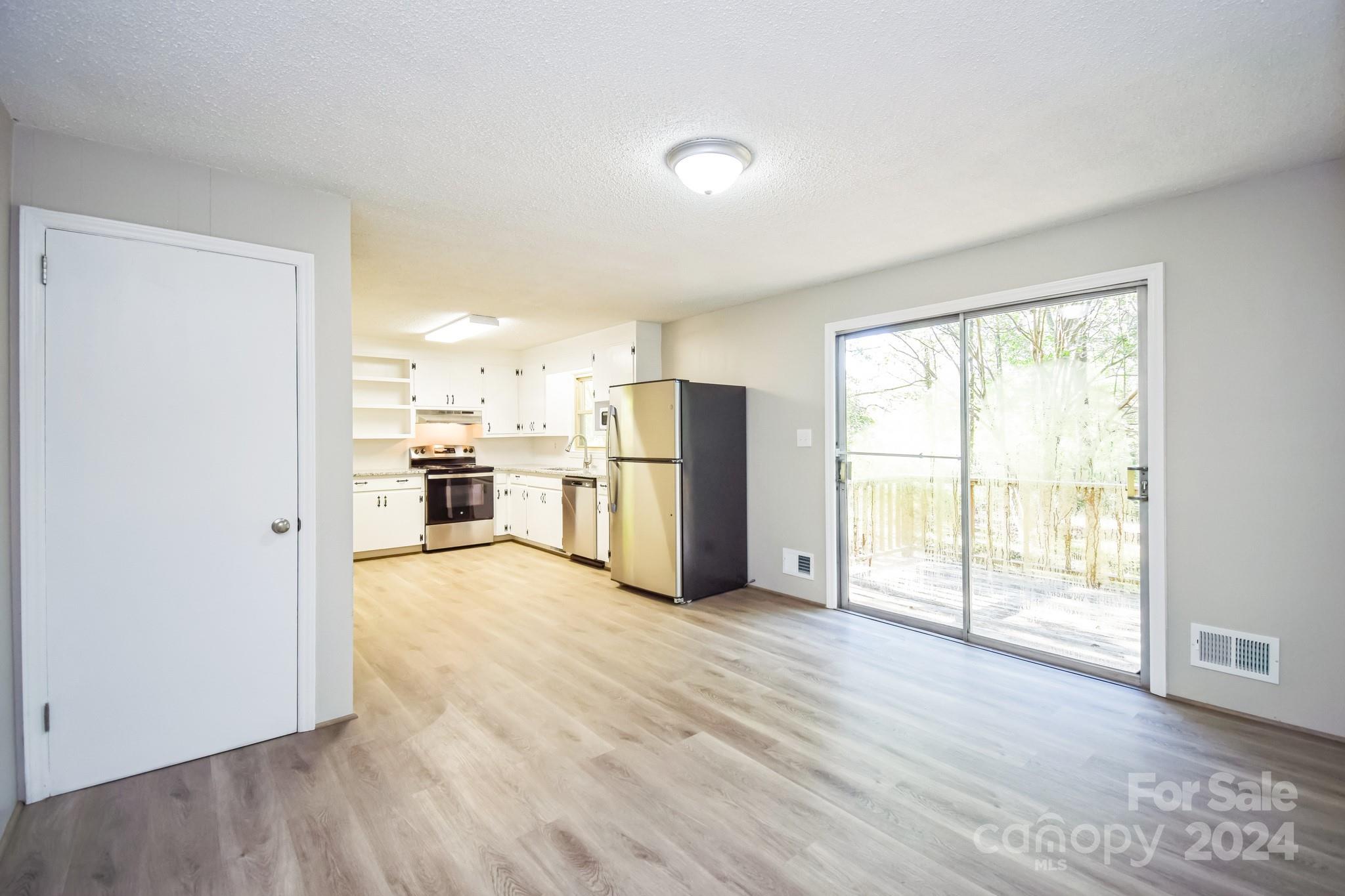 Sandy Ridge Acres - Residential