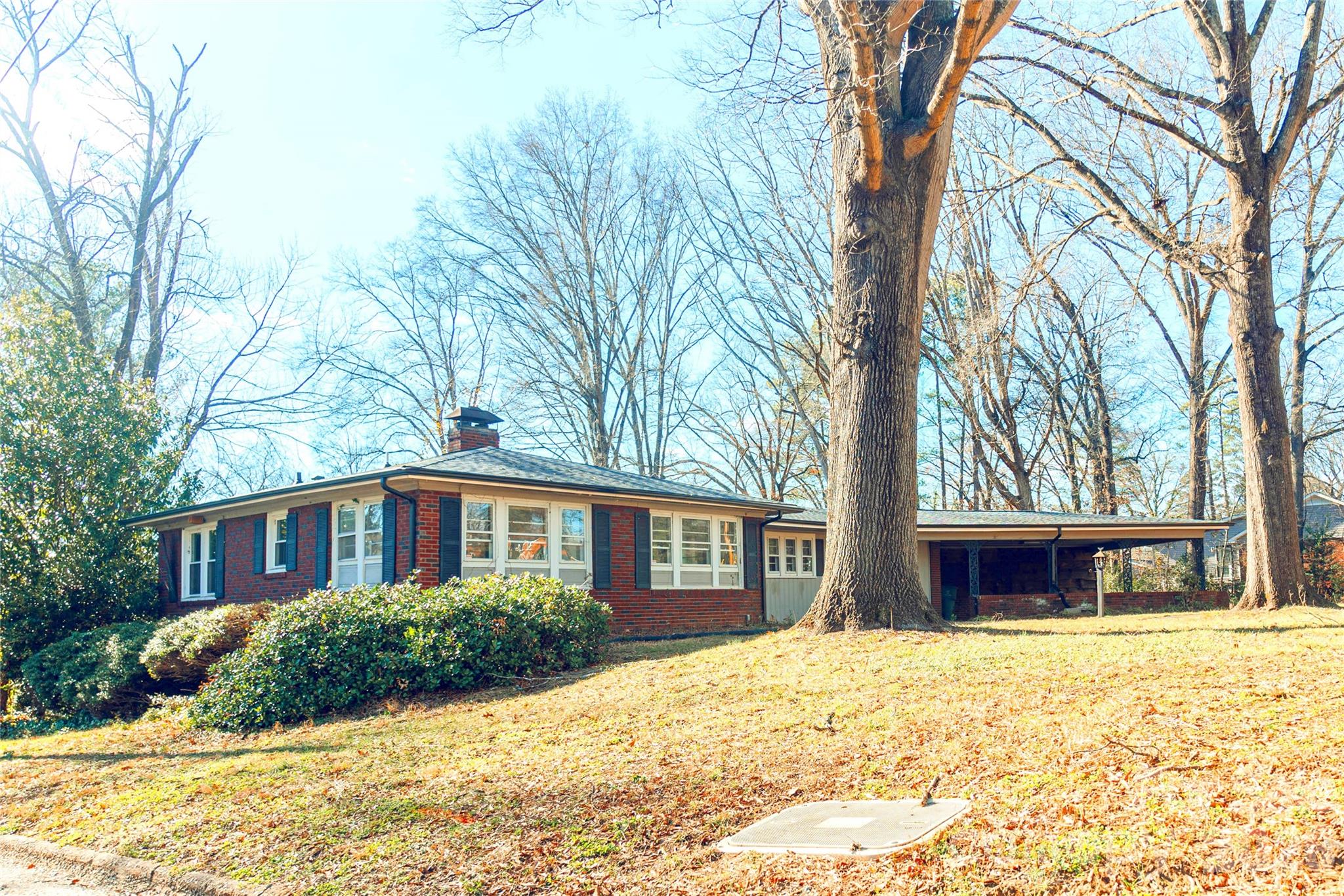 750 Spring Street SW