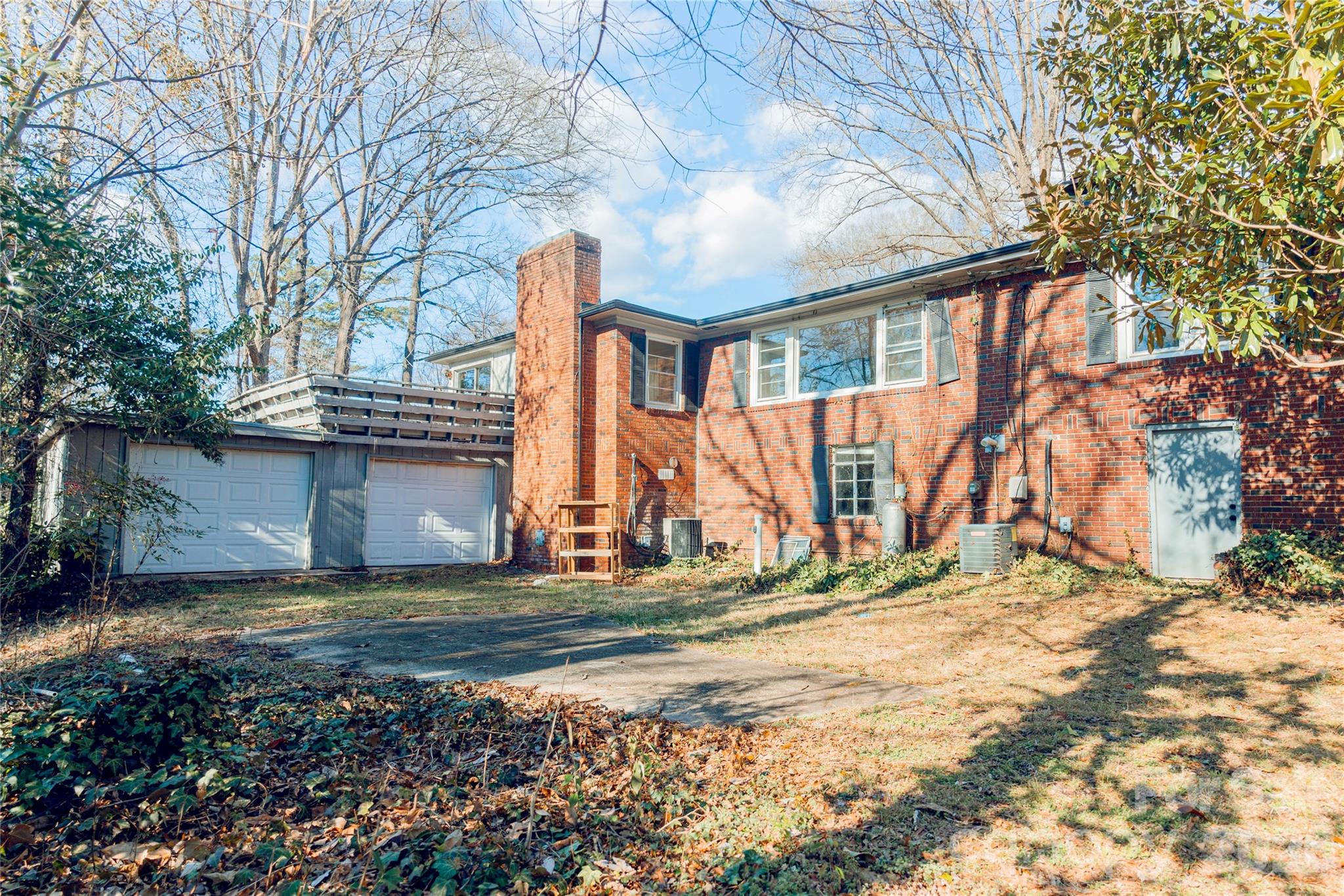 750 Spring Street SW