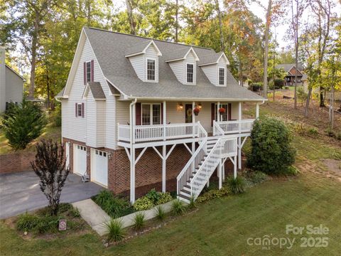 Photo of 25 Brierfield Drive, Candler, NC 28715 (MLS # 4307856)