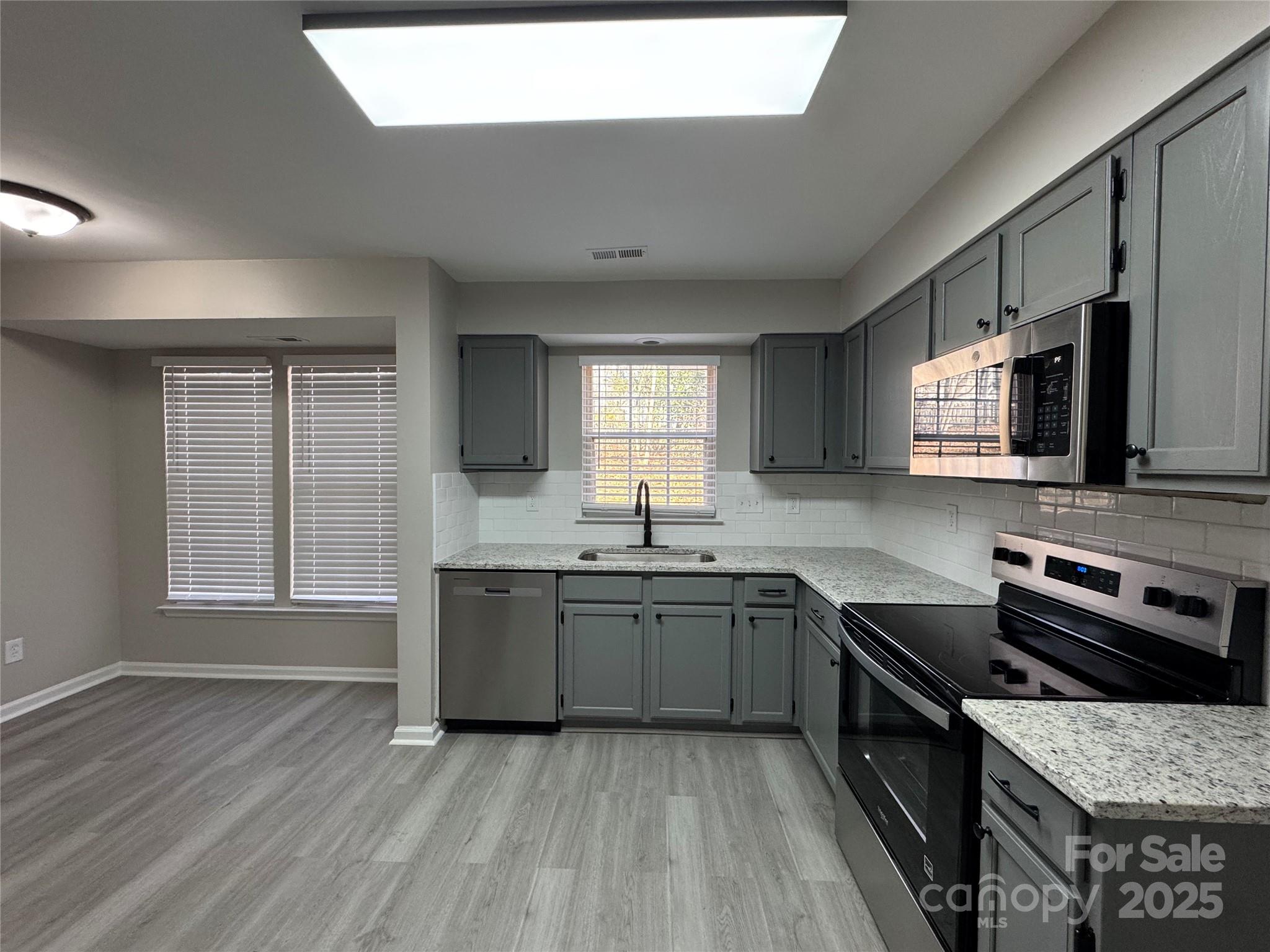 1425 Sugar Hollow Drive