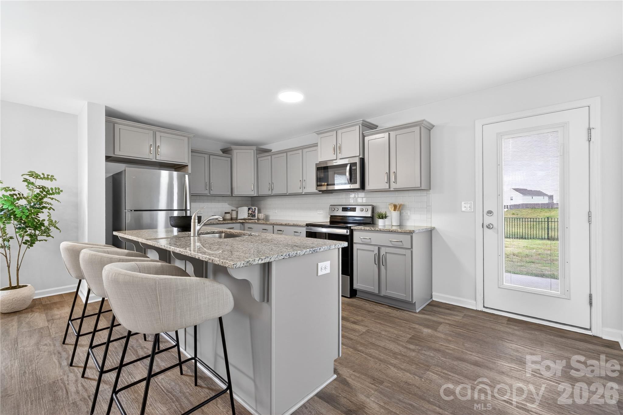 107 Galley Lane I208