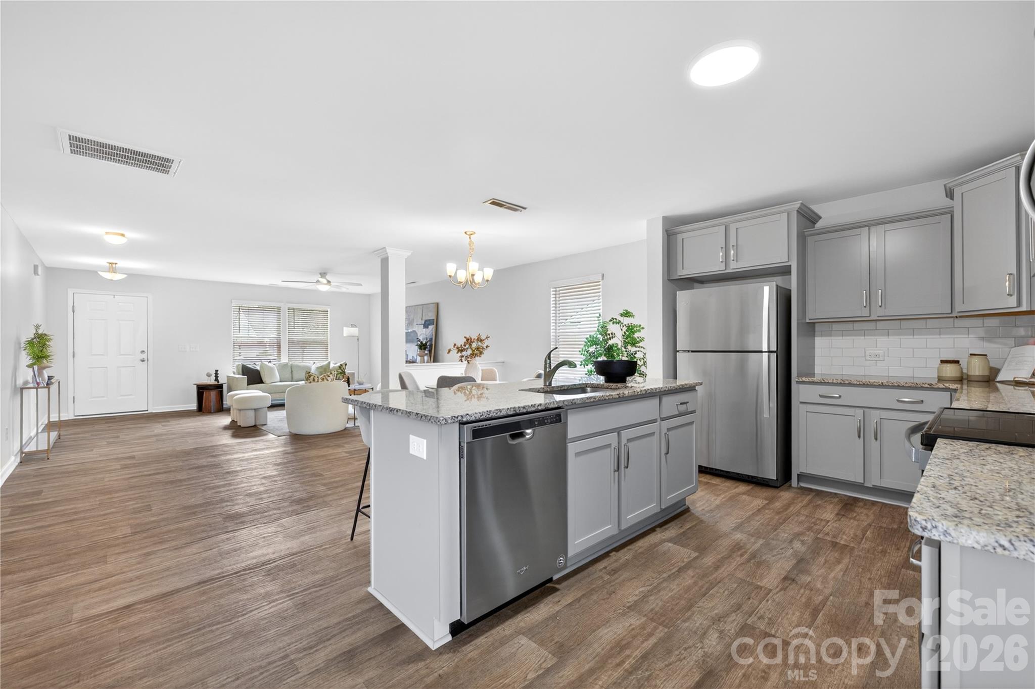 107 Galley Lane I208