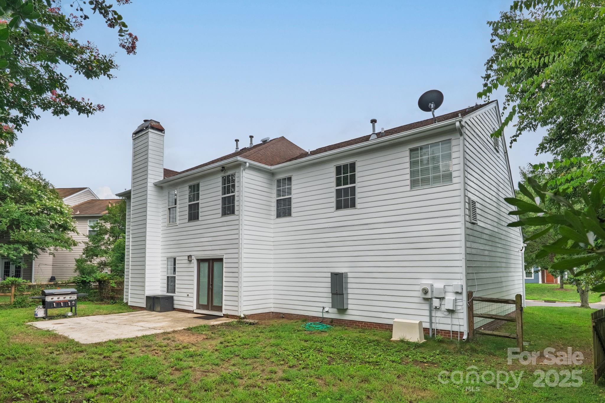 11440 Laurel View Drive