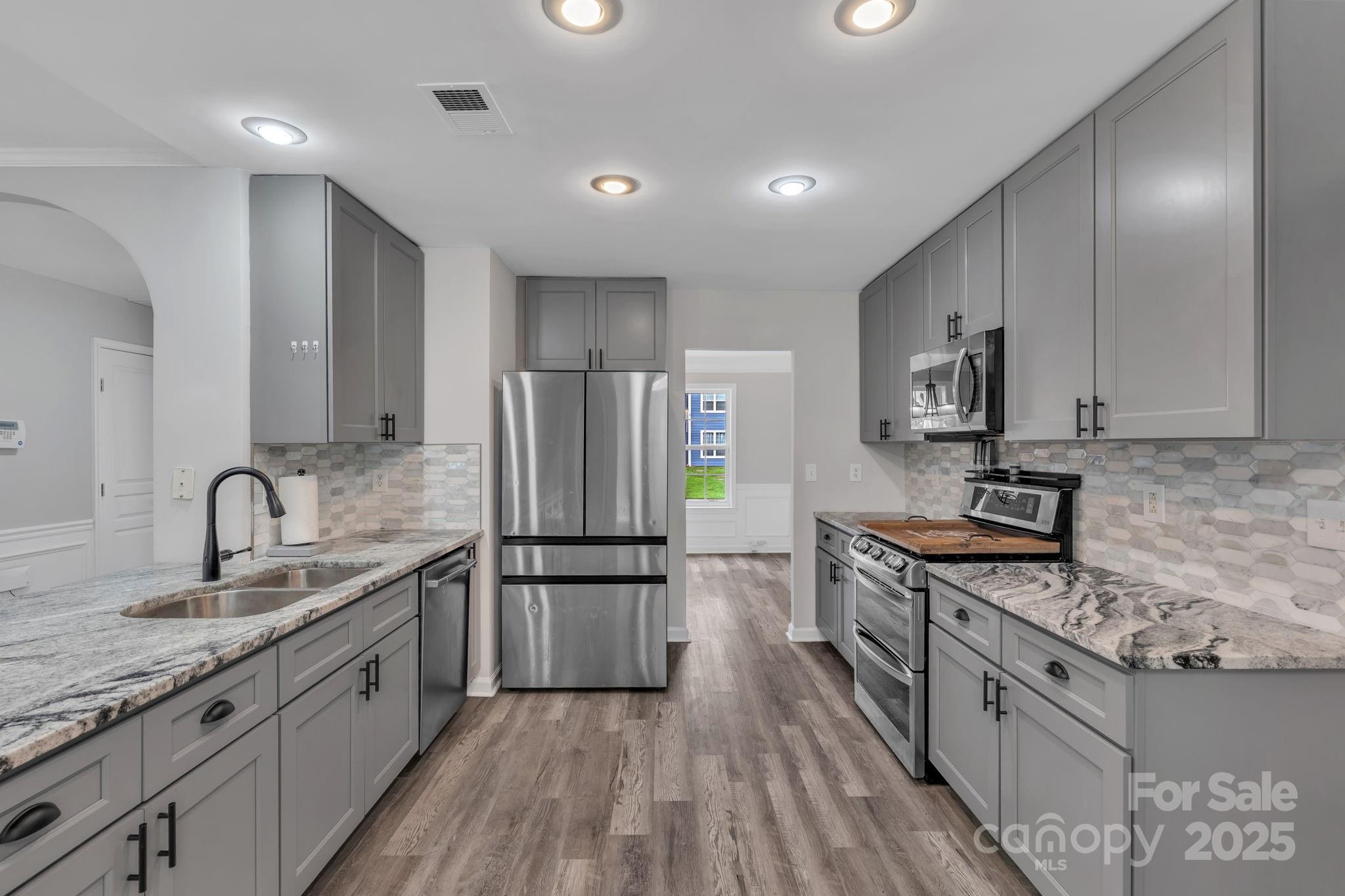 11440 Laurel View Drive