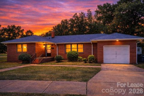 Photo of 102 STEWART Street NW, Concord, NC 28027 (MLS # 4354985)