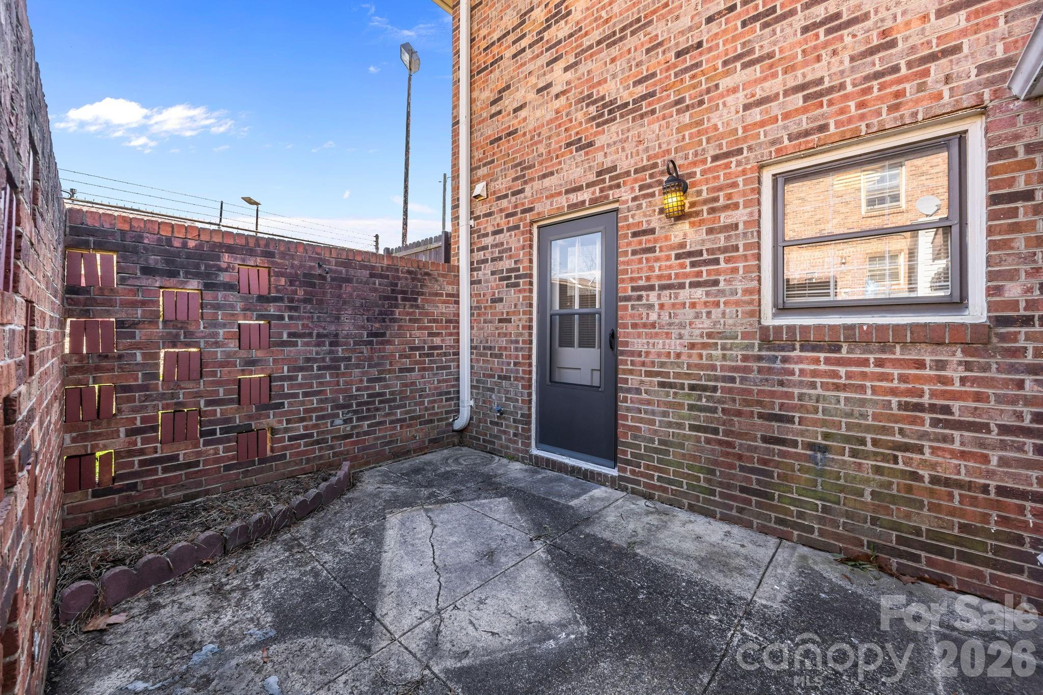 Carriage House - Residential