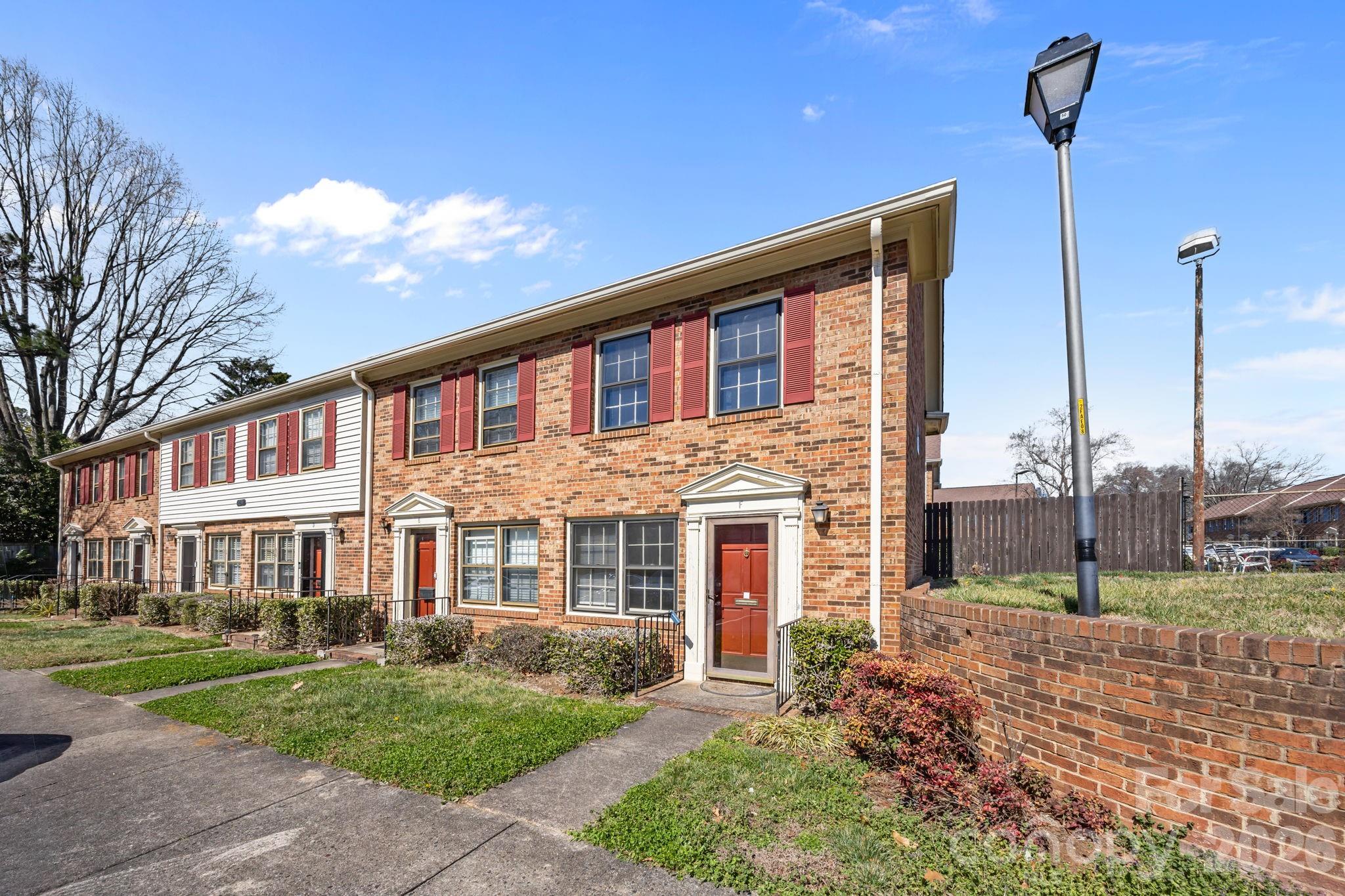 Carriage House - Residential
