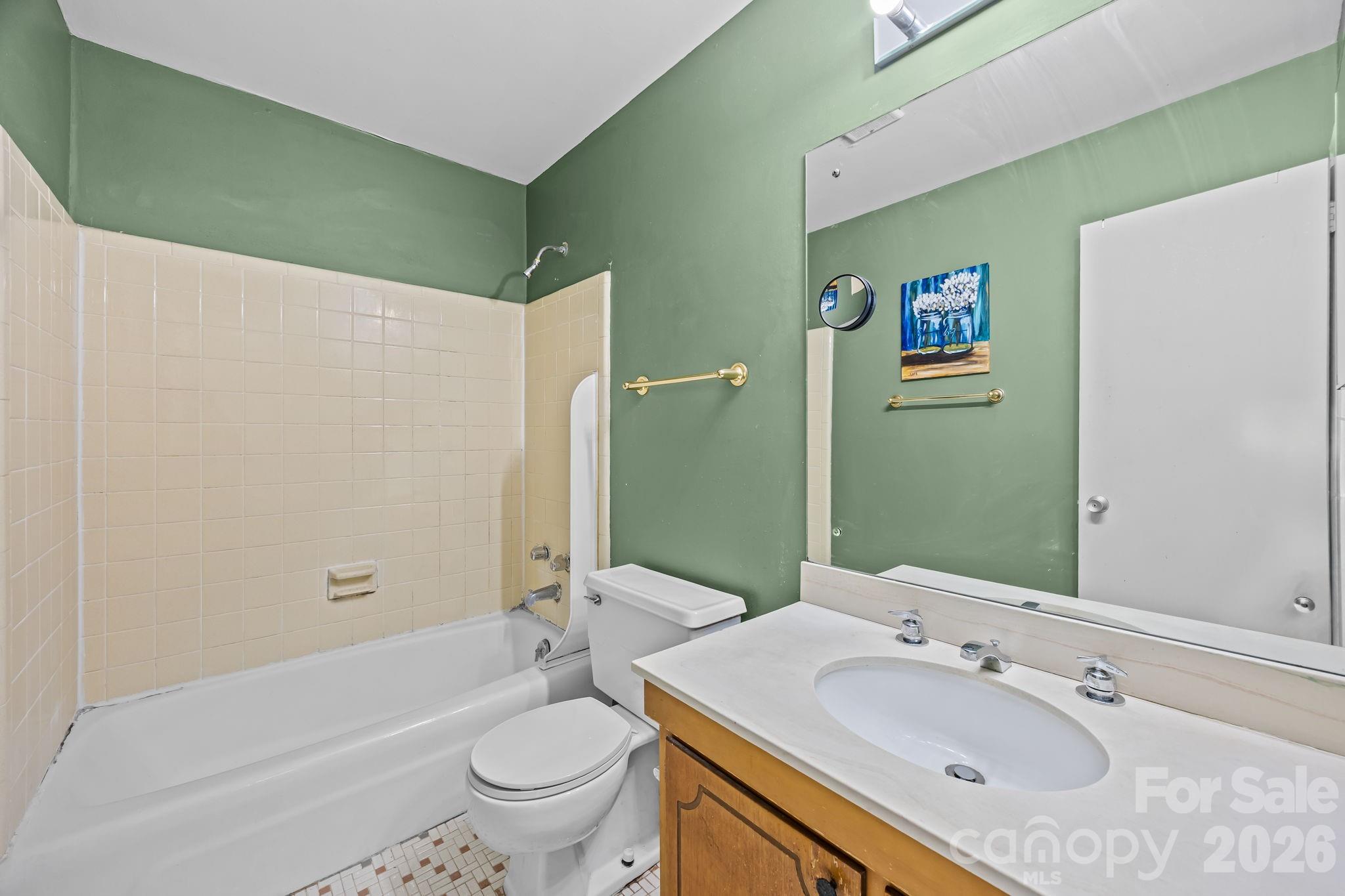 Carriage House - Residential