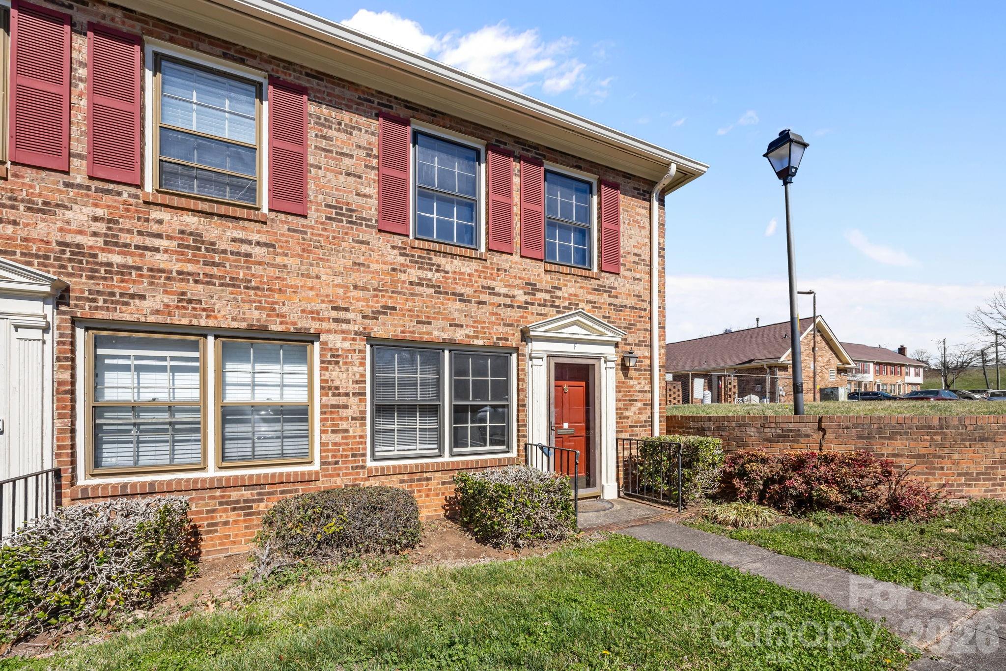 Carriage House - Residential