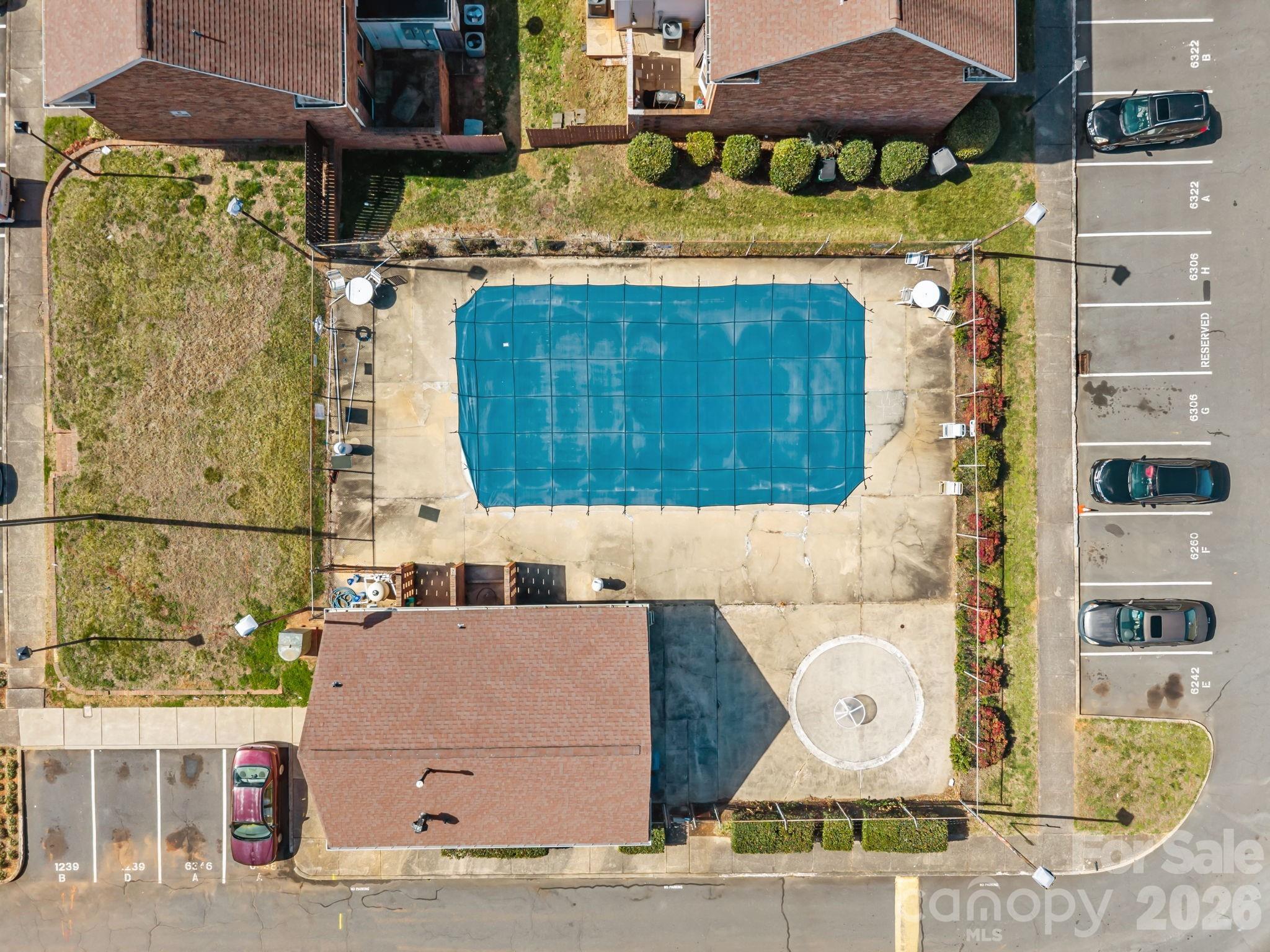 Carriage House - Residential