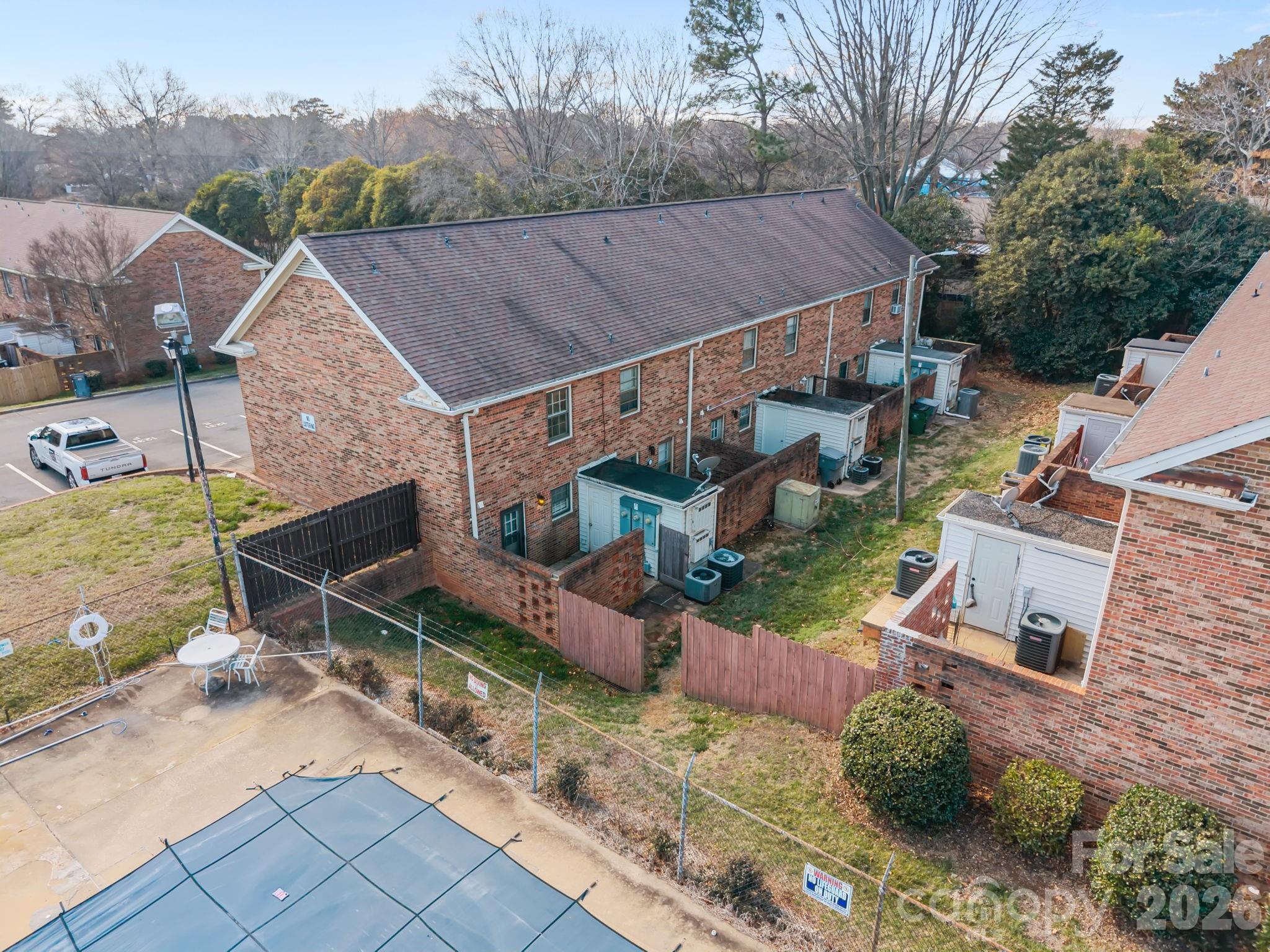 Carriage House - Residential