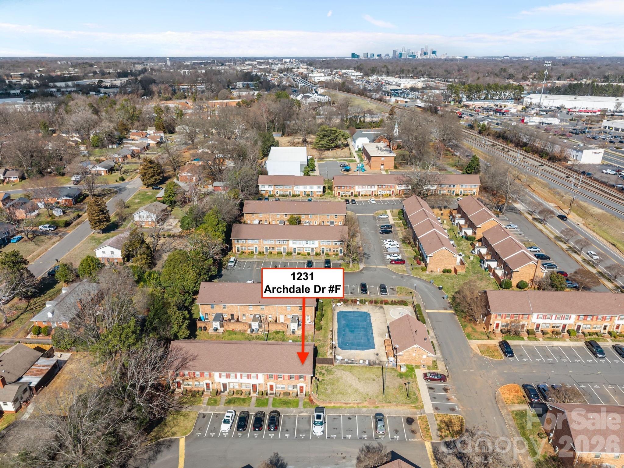 Carriage House - Residential