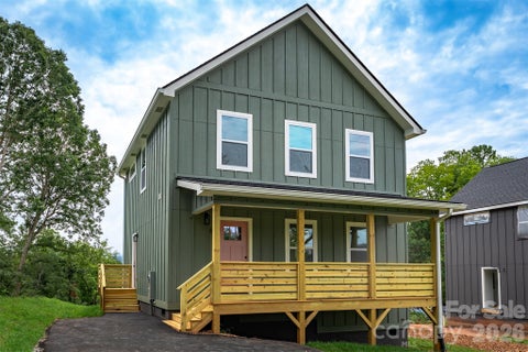 Photo of 12 Crestfield Avenue, Asheville, NC 28804 (MLS # 4434104)