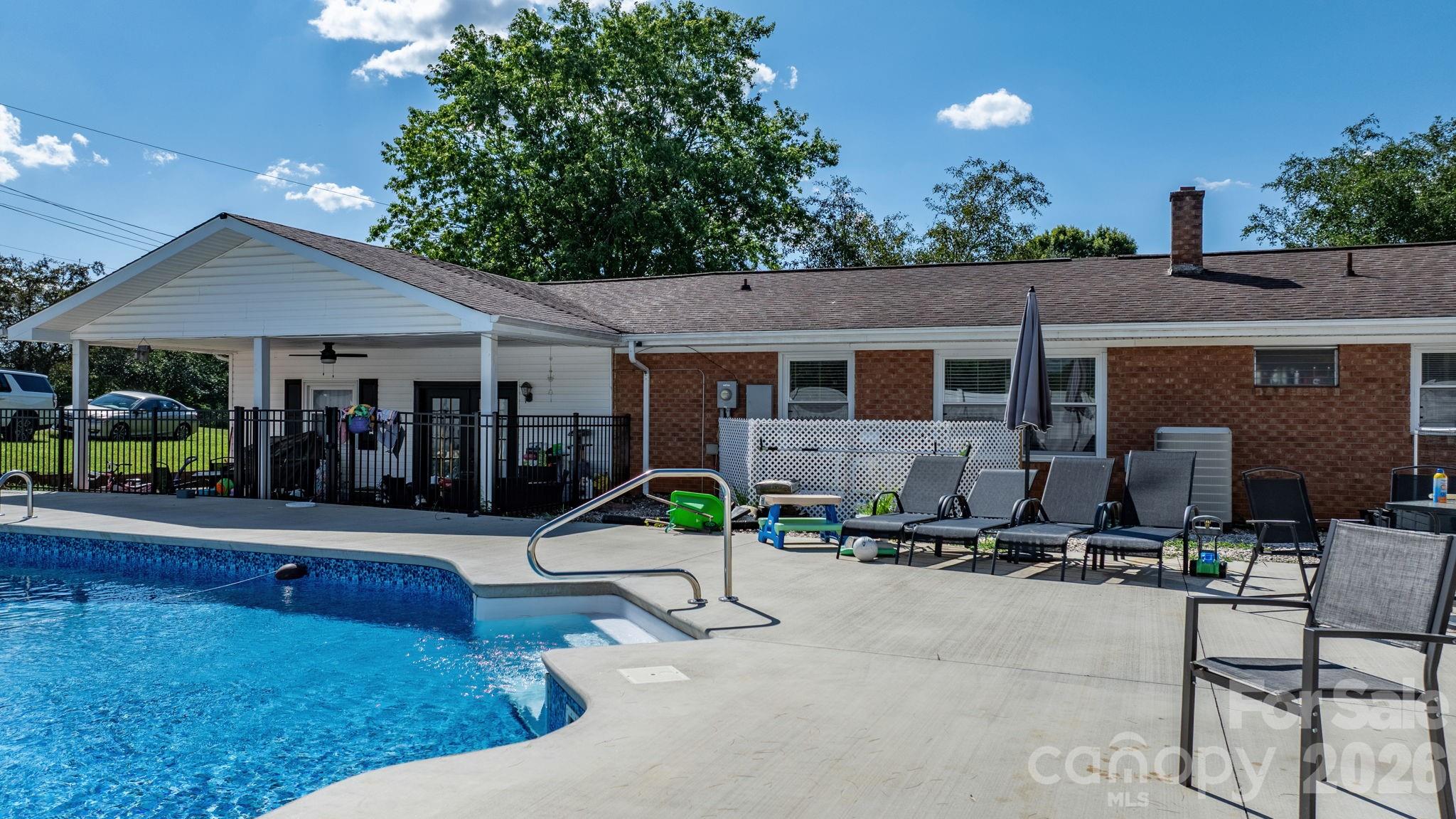 Cloverdale - Residential