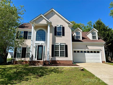 12403 Panthersville Drive Charlotte NC 28269