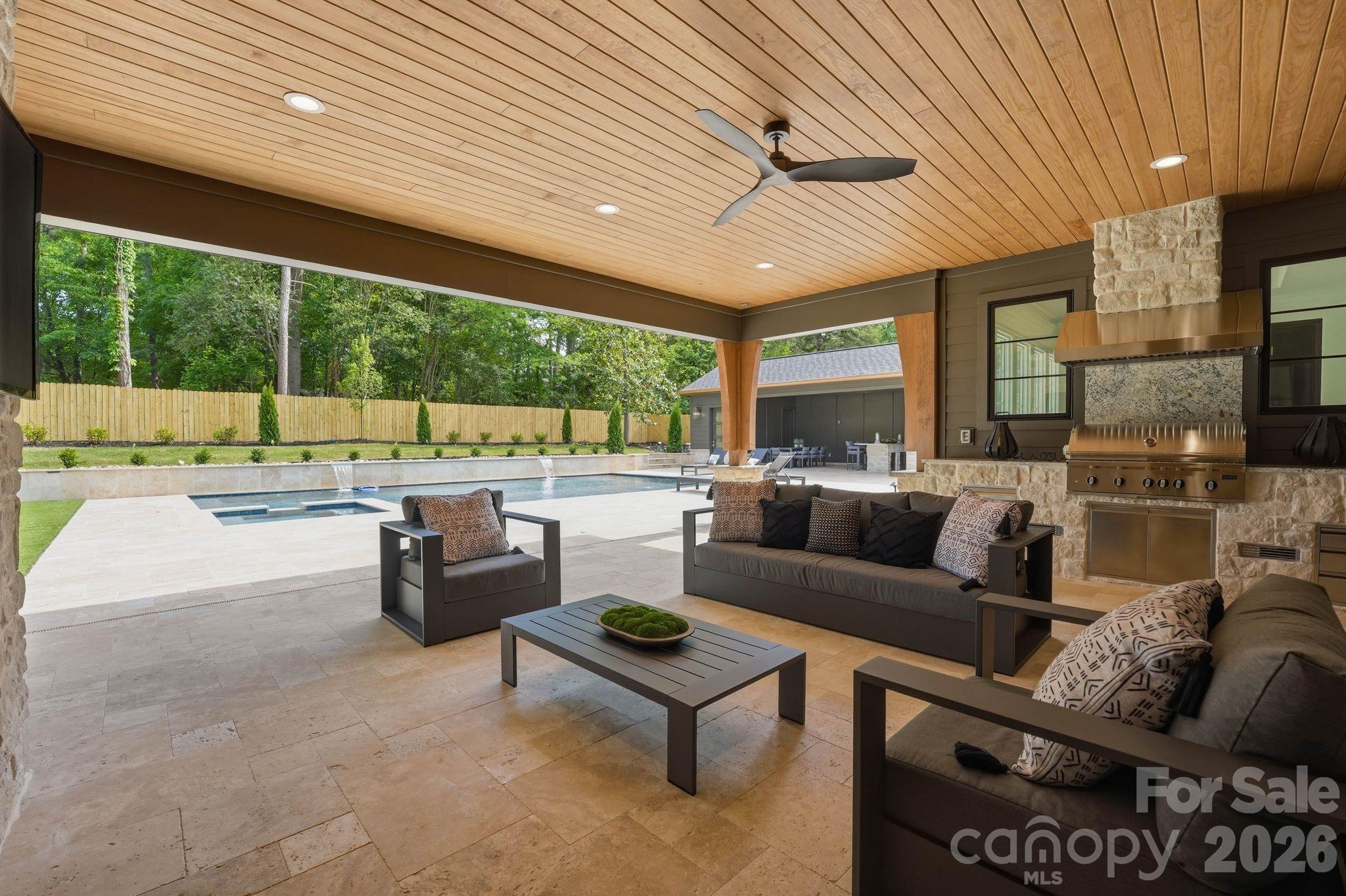 Mammoth Oaks - Residential