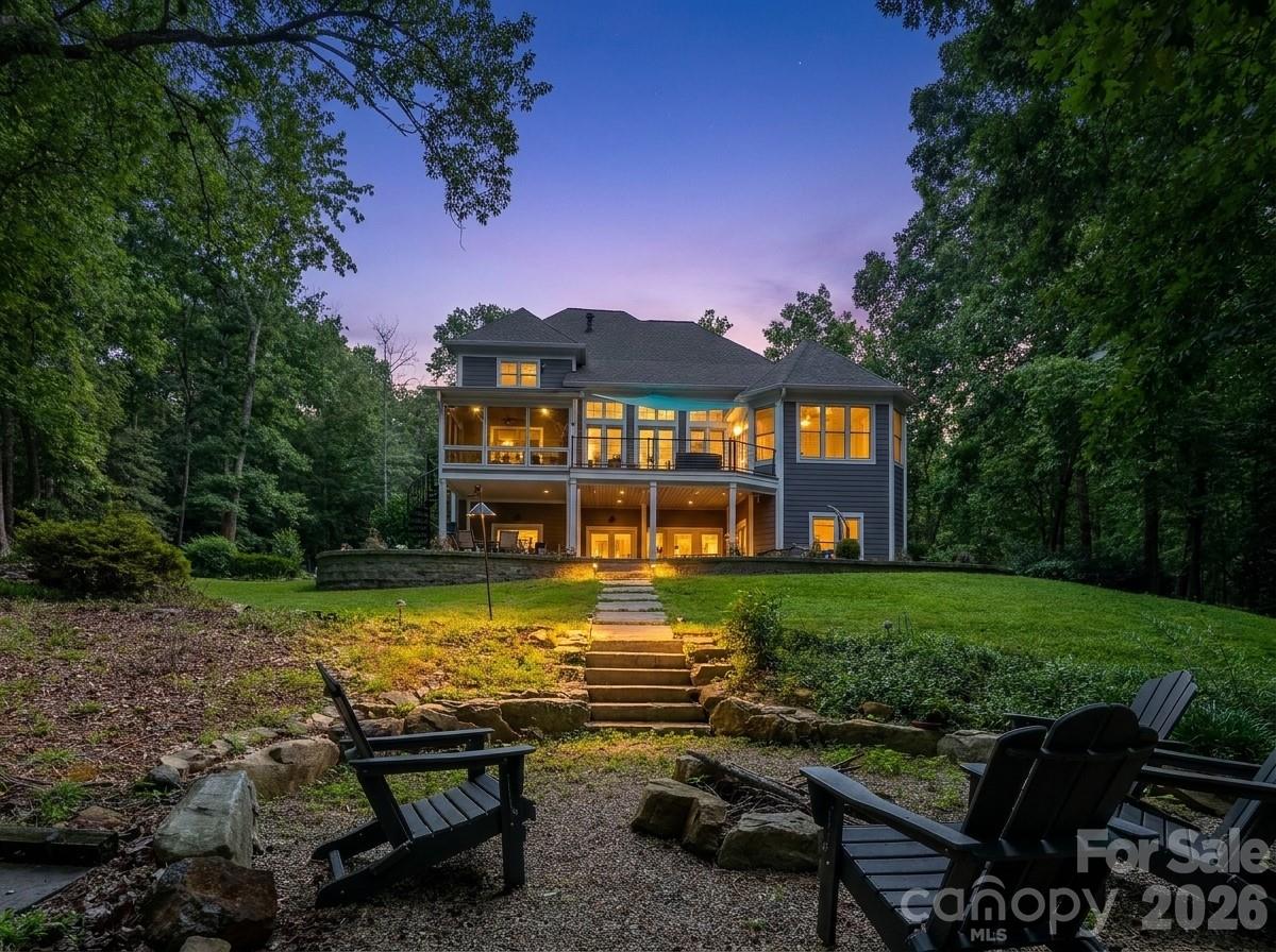 1820 Southpoint Lane