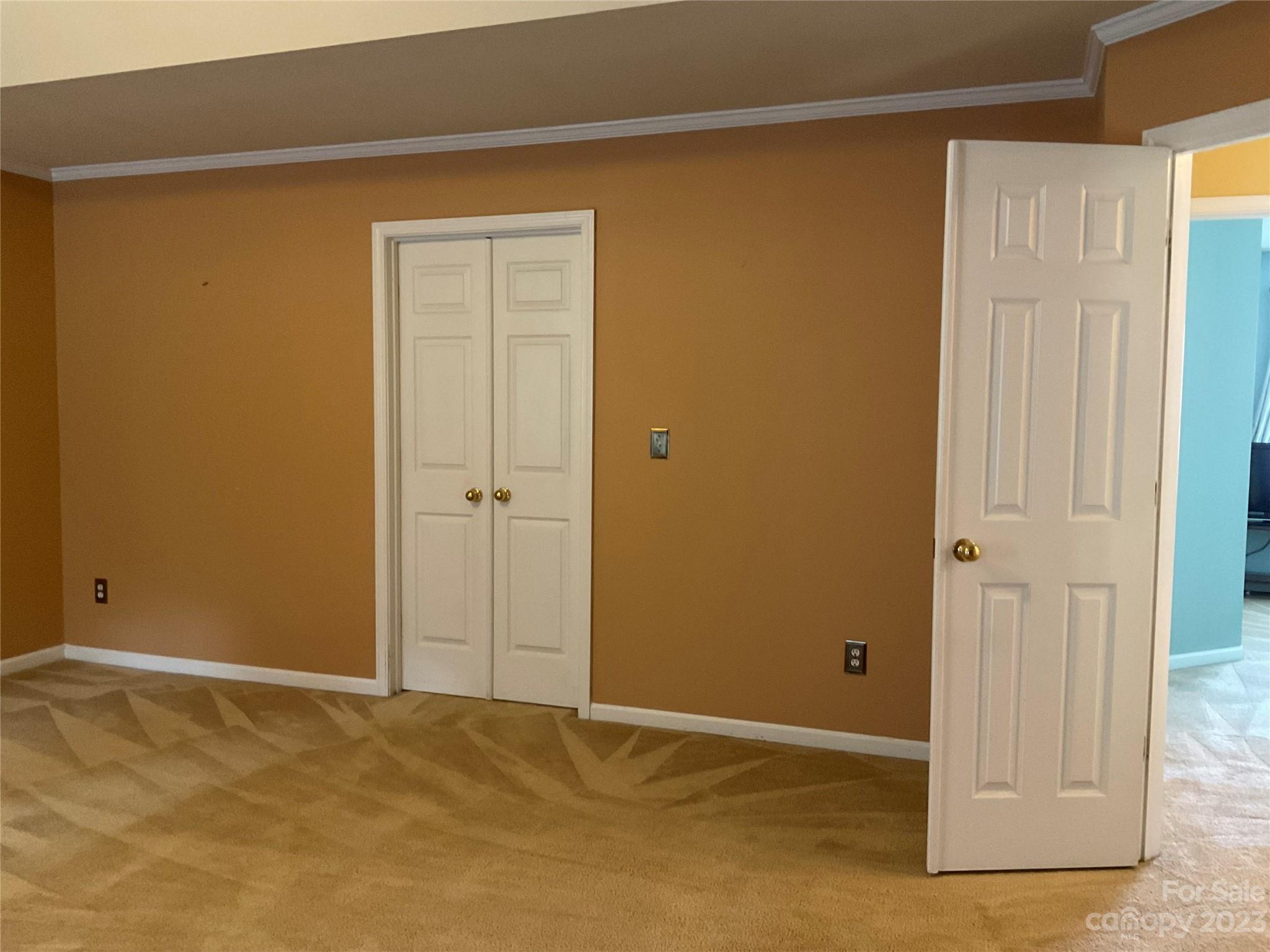 Old Stone Crossing - Residential