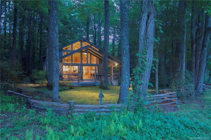 Lakefront AND fronts golf course. Rare opportunity in Lake Toxaway Estates; 4th hole and Lake Cardinal W/LARGE DOCK. 3 levels w/ 2 bedrooms on main. Stone fireplaces, soaring ceiling and spacious covered decks. Lake Cardinal is a paddle or electric motor only water system. Experience kayaking, fishing, sunrises or sunsets from your private residence. This fun "Treehouse" has plenty of room for entertaining guests and family. Level lot leads to fairway and Lake. Also deeded access to Lake Toxaway