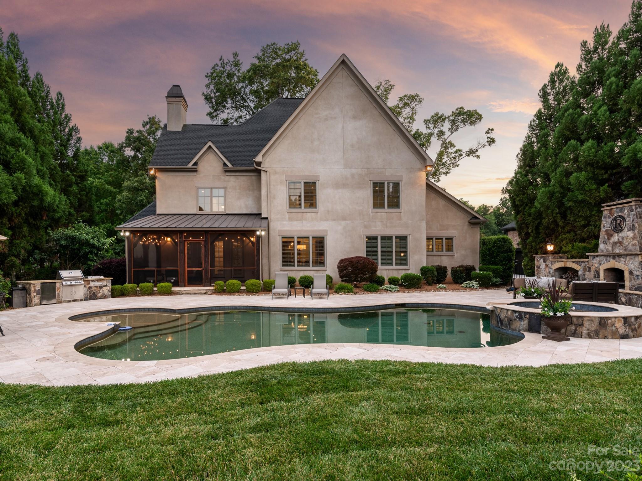 Chatelaine - Residential