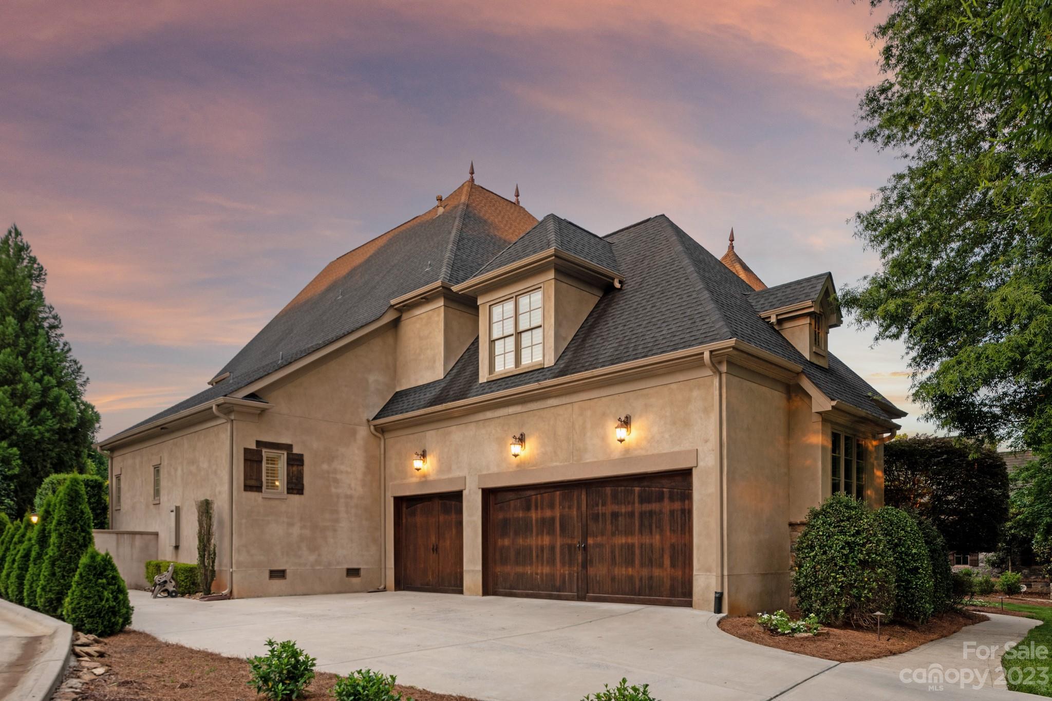 Chatelaine - Residential