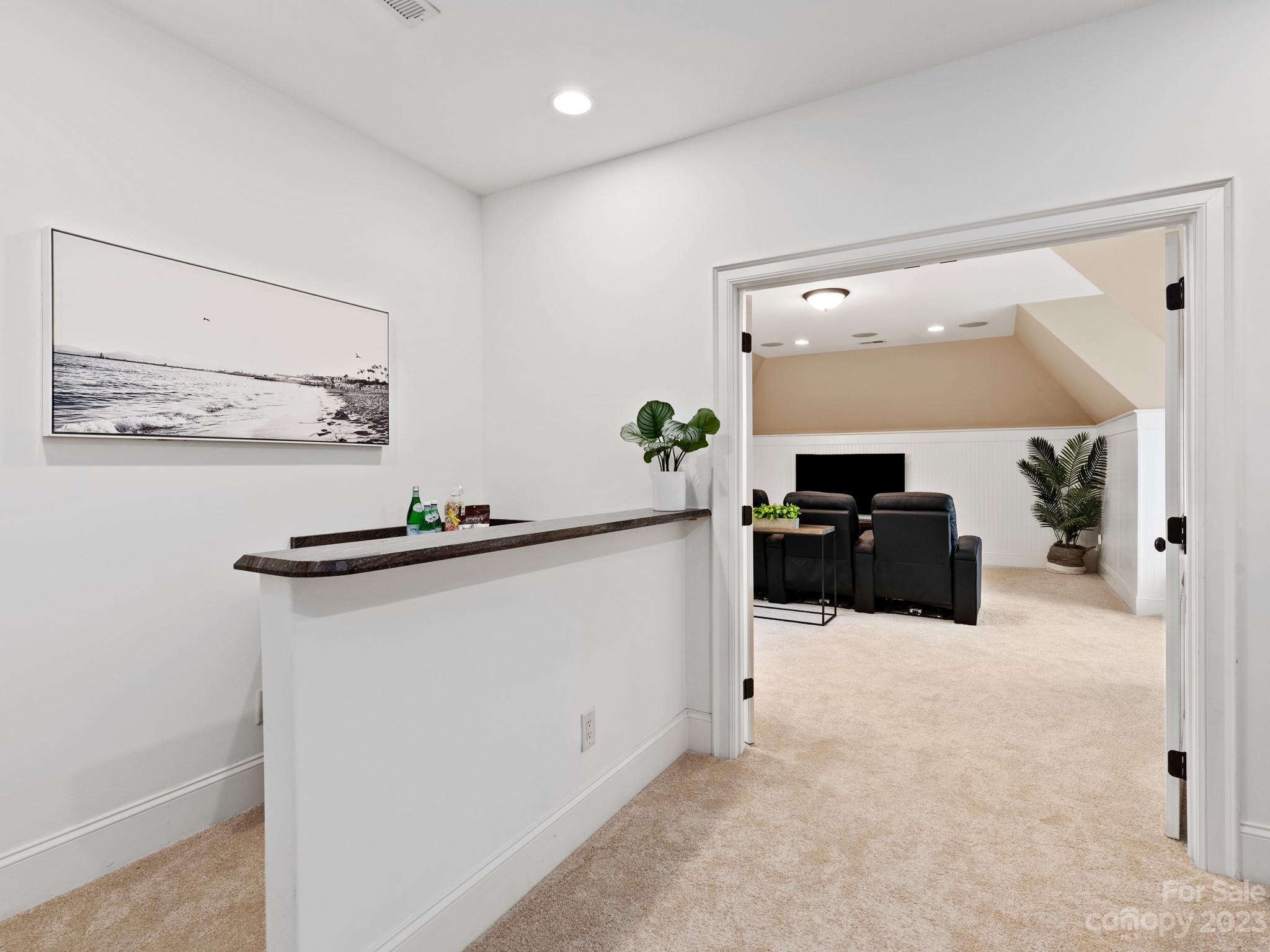 Chatelaine - Residential