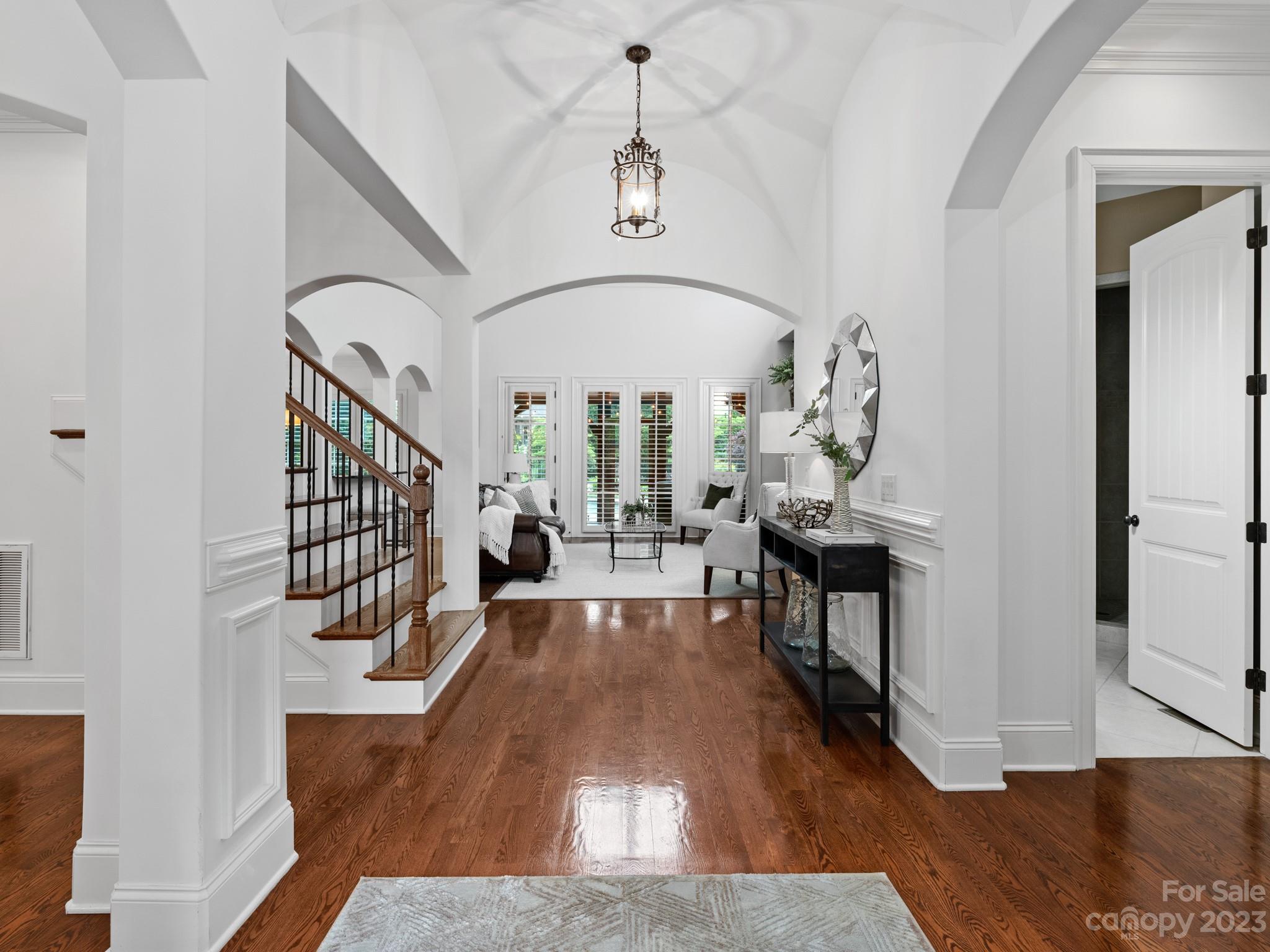 Chatelaine - Residential