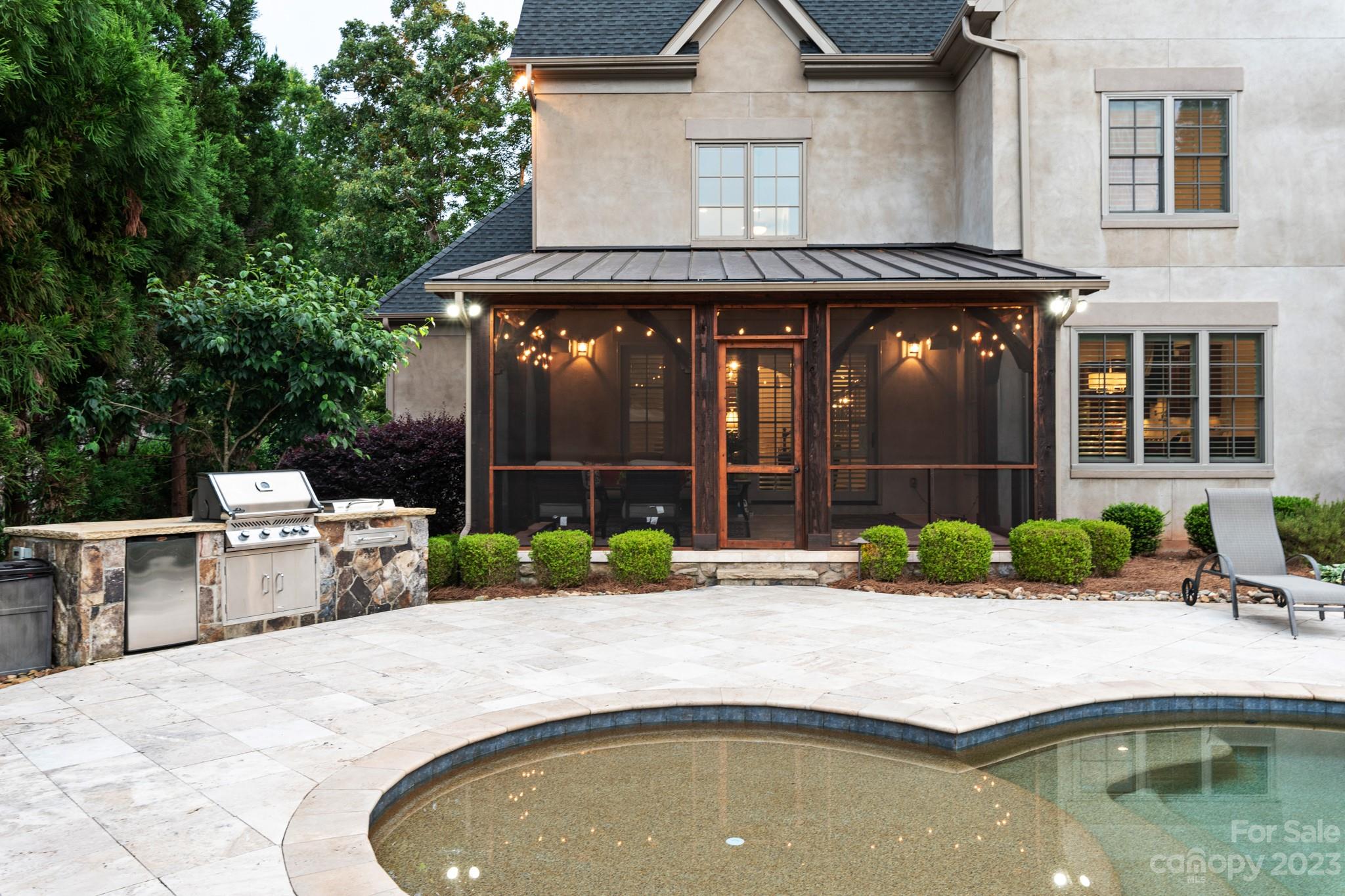 Chatelaine - Residential