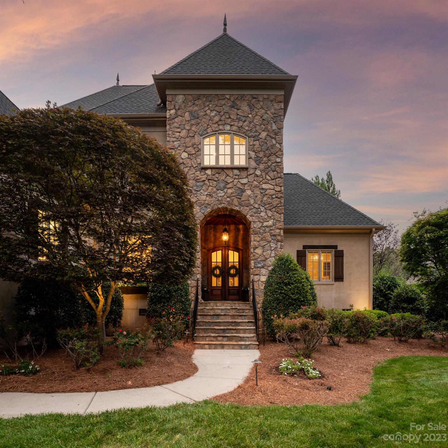 Chatelaine - Residential