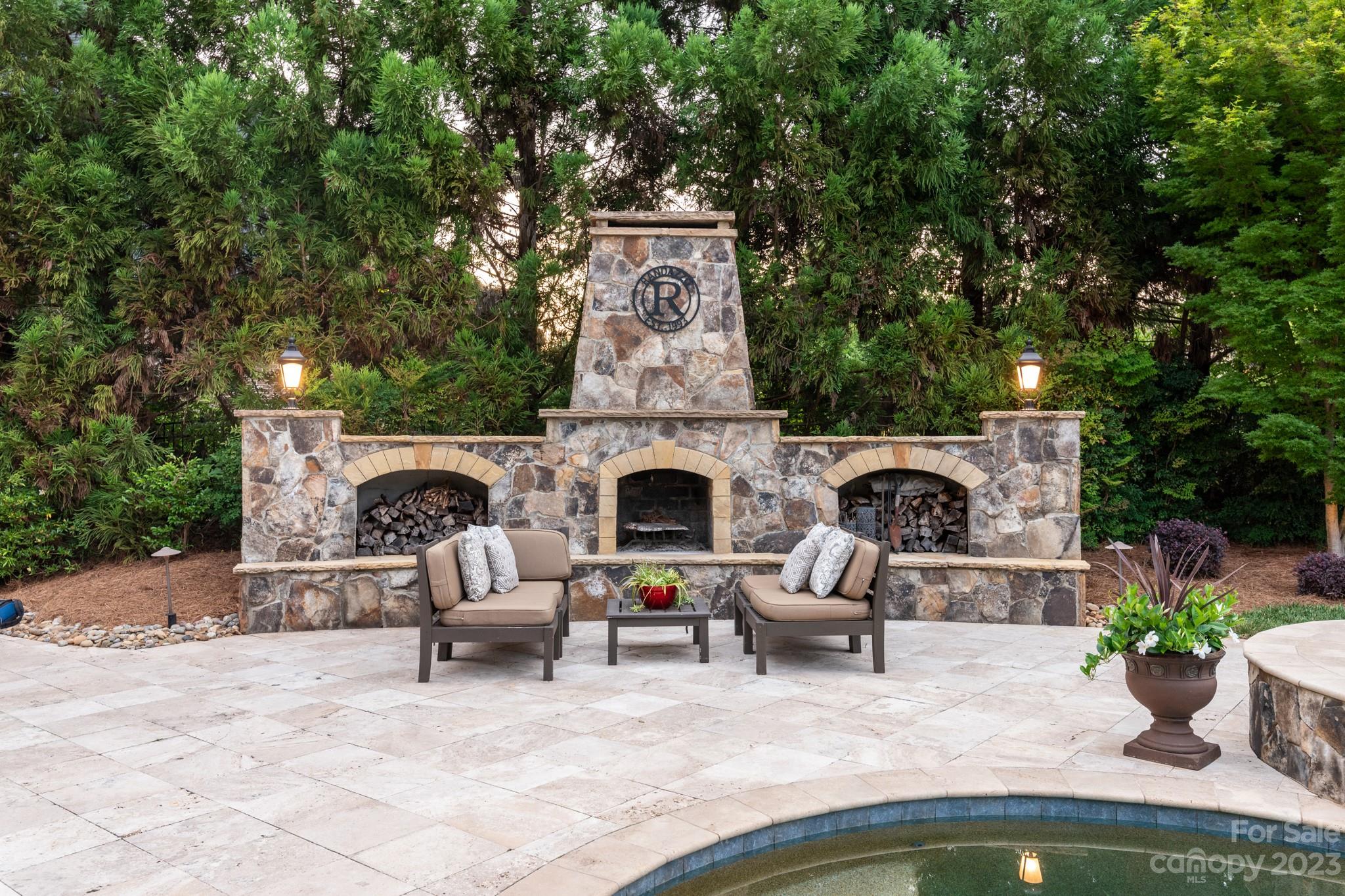 Chatelaine - Residential