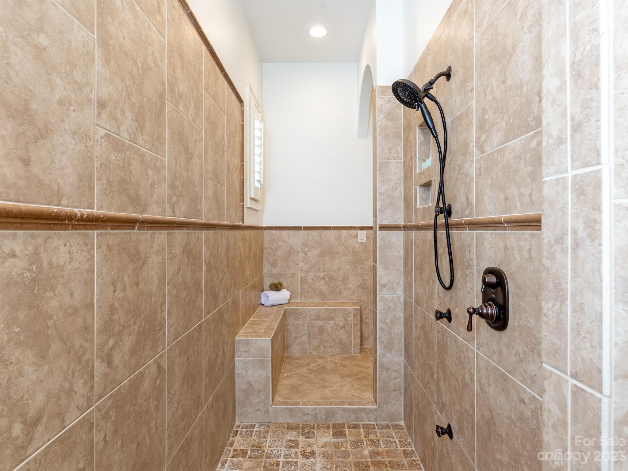 Chatelaine - Residential