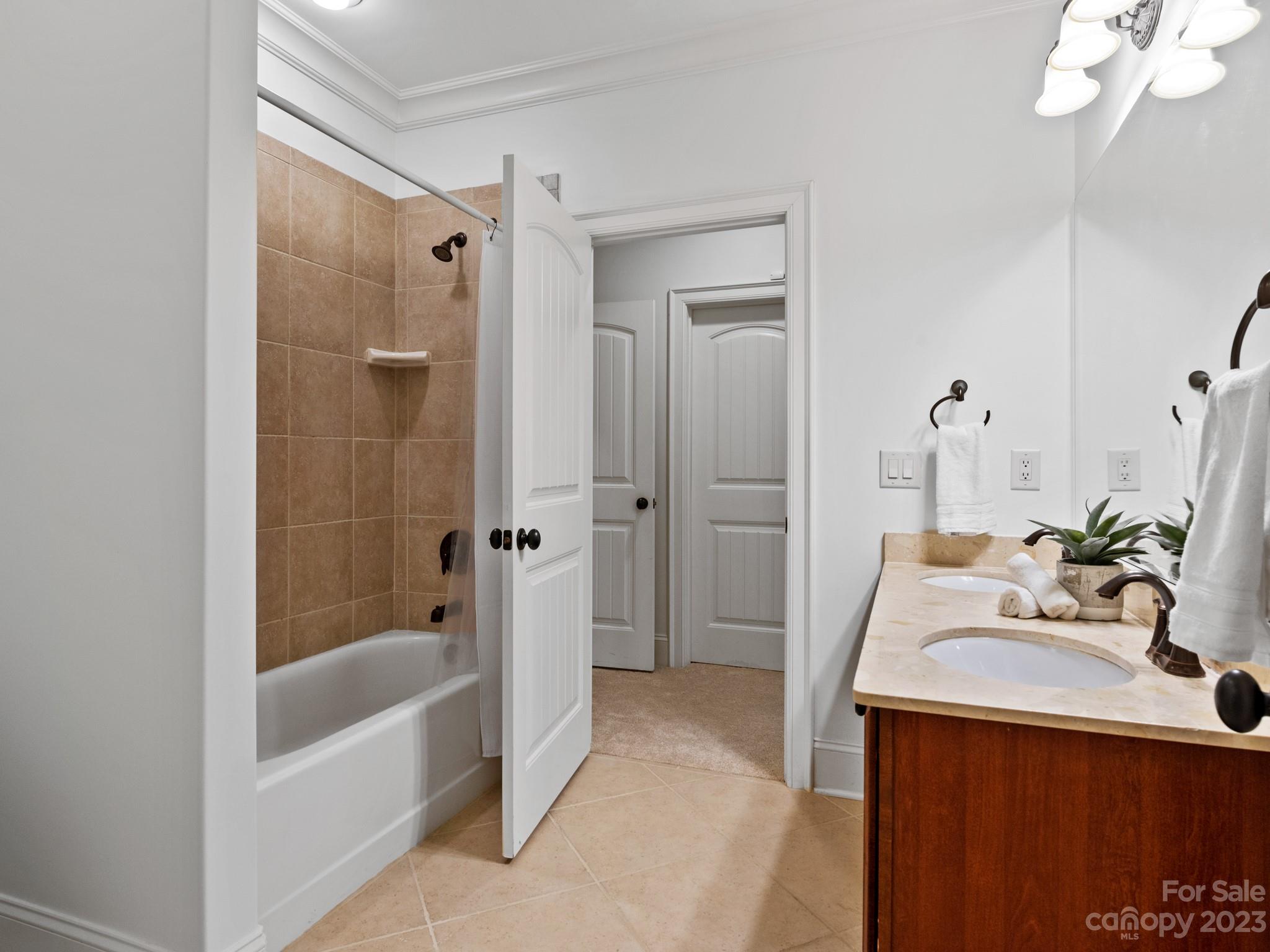 Chatelaine - Residential