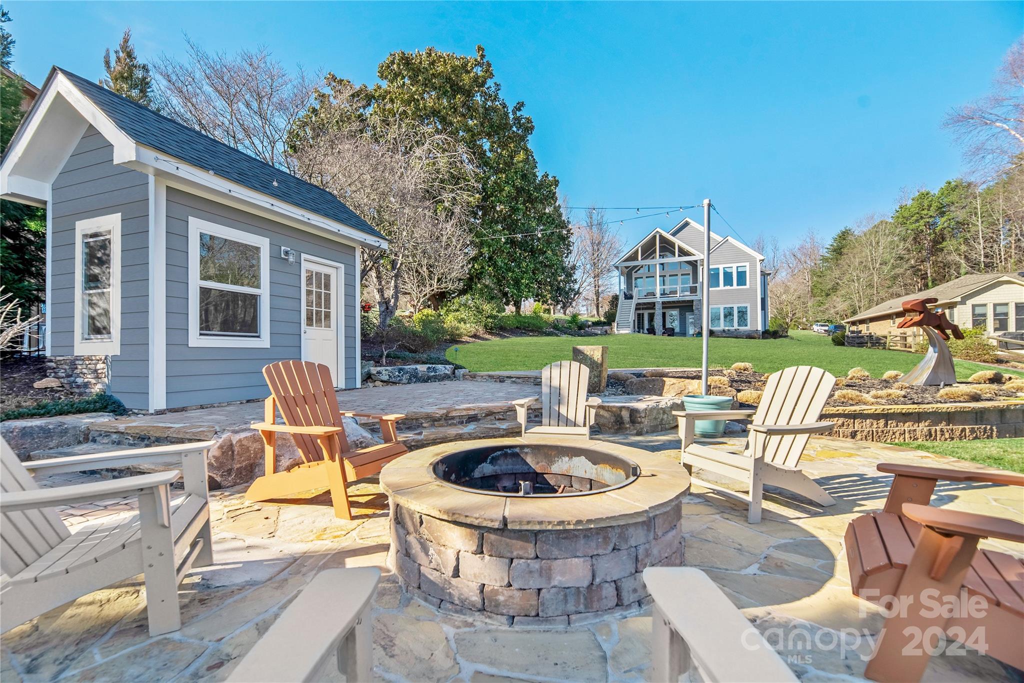 Colony Harbor - Residential